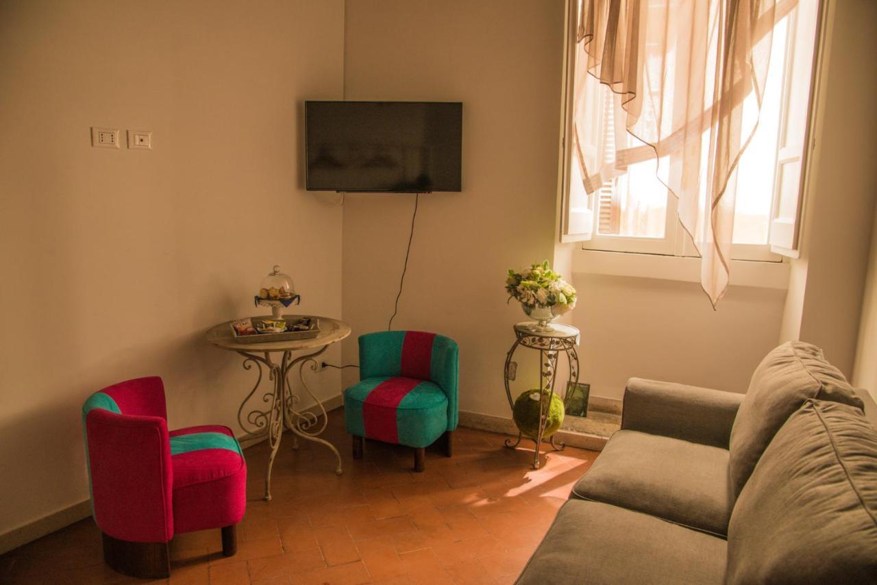 Flowers Apartments โรม ภายนอก รูปภาพ