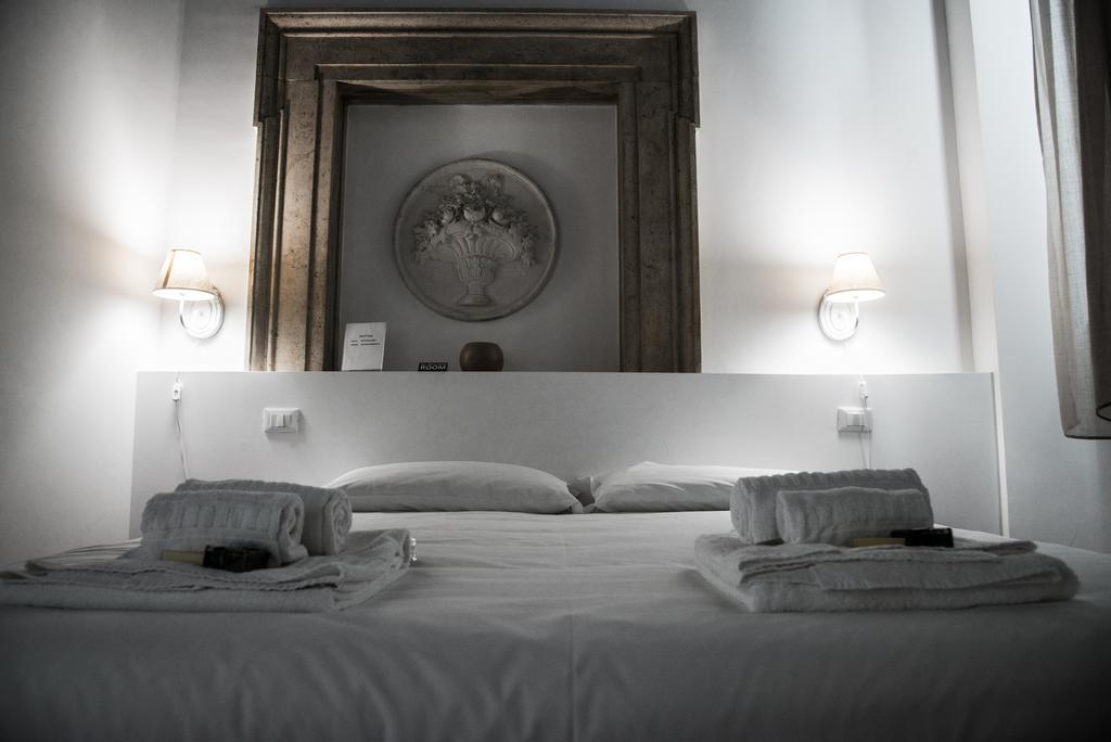 Flowers Apartments โรม ห้อง รูปภาพ