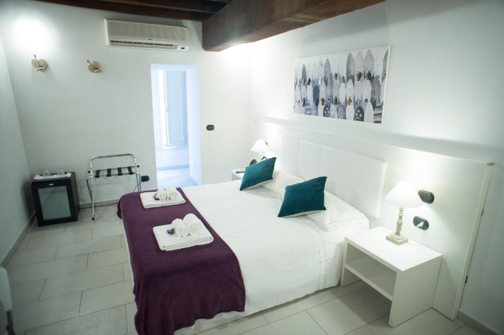 Flowers Apartments โรม ห้อง รูปภาพ