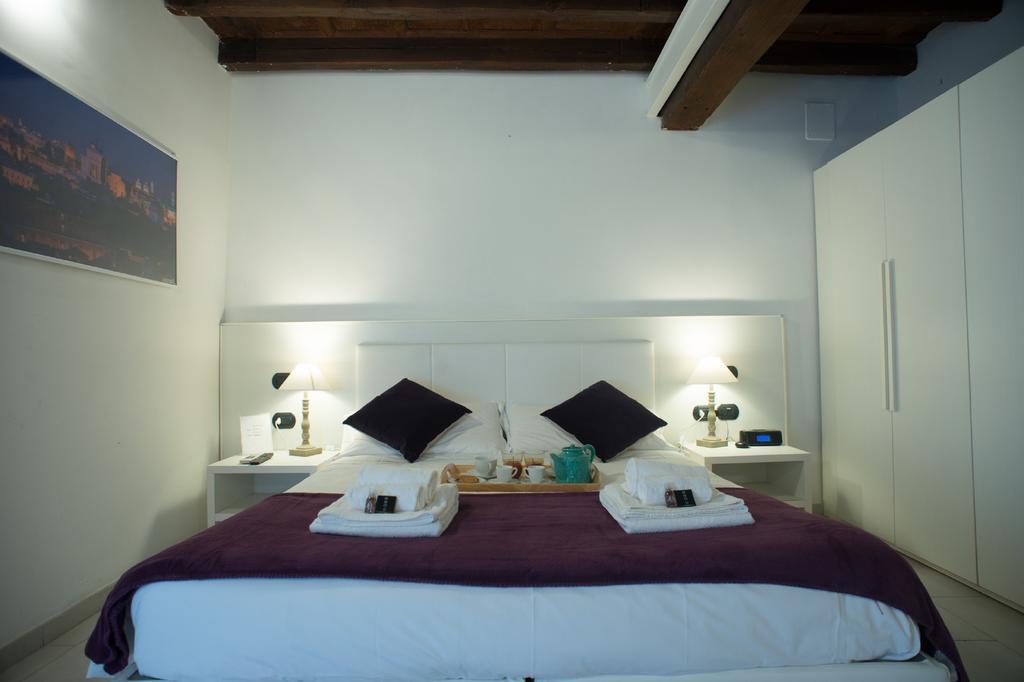 Flowers Apartments โรม ห้อง รูปภาพ
